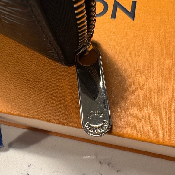 Louis Vuitton Black Wallet - Picture 3 of 5